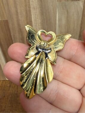 Vintage Jane Davis Angel of Love Artisan Brooch Pin Rhinestone Signed